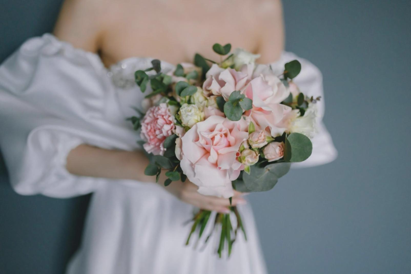 Seasonal flower arrangements available through Helilora delivery program